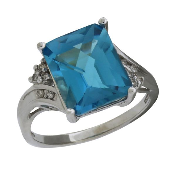 Blue topaz and diamond ring. Holliday Jewelry Klamath Falls, OR