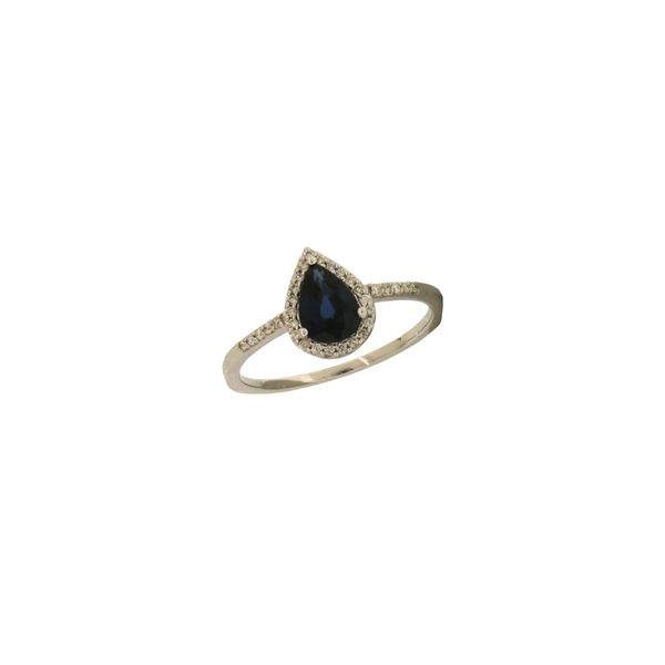Classic sapphire and diamond ring. Holliday Jewelry Klamath Falls, OR