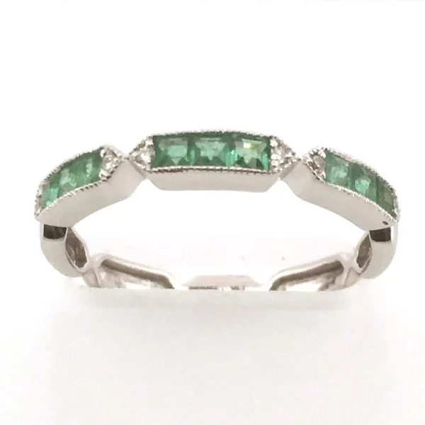 Vintage inspired emerald ring. Holliday Jewelry Klamath Falls, OR
