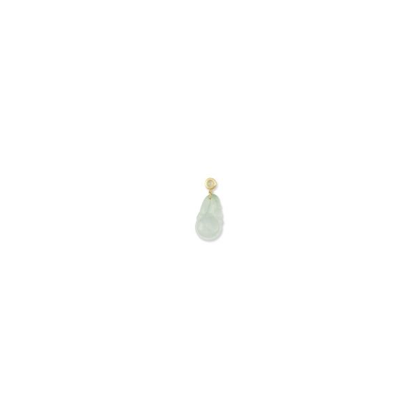 Carved water jade pendant. Holliday Jewelry Klamath Falls, OR