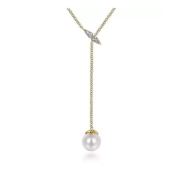 Gabriel & Co freshwater pearl and diamond necklace Holliday Jewelry Klamath Falls, OR