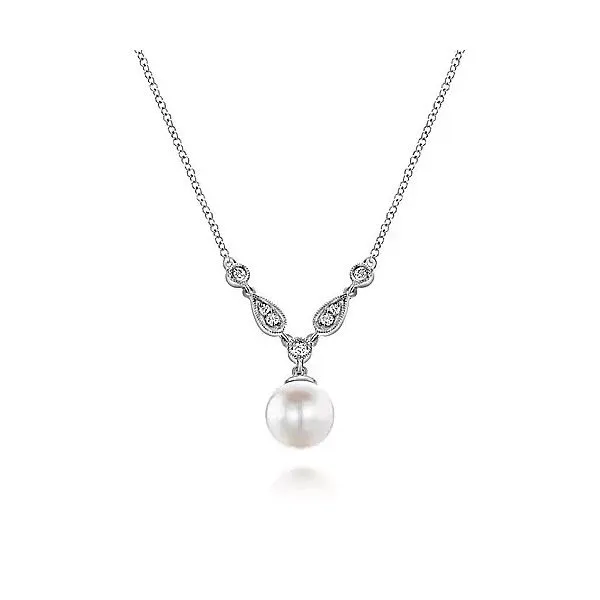 A modern classic pearl necklace by Gabriel & Co. Holliday Jewelry Klamath Falls, OR