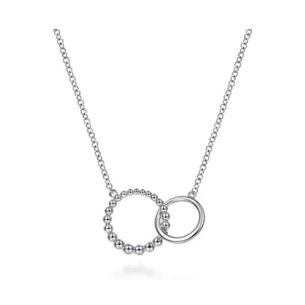 Fashionably linked sterling silver interlocking circles pendant Holliday Jewelry Klamath Falls, OR
