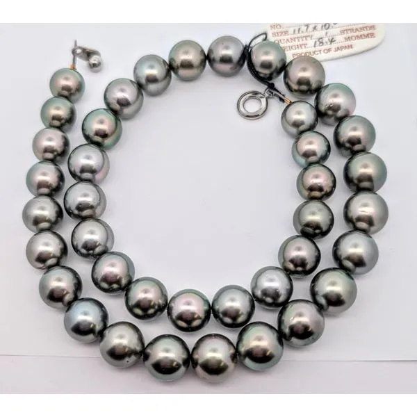 Pearl Necklace Holly McHone Jewelers Astoria, OR