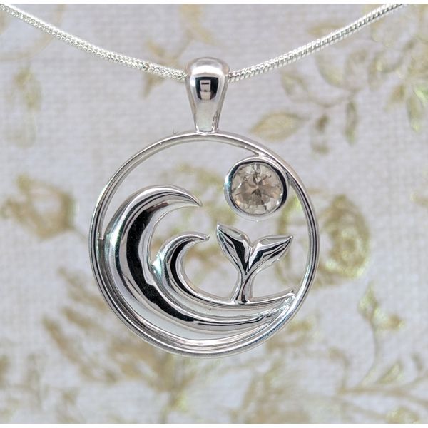 Oregon Sunstone Sterling Silver Pendant Image 2 Holly McHone Jewelers Astoria, OR