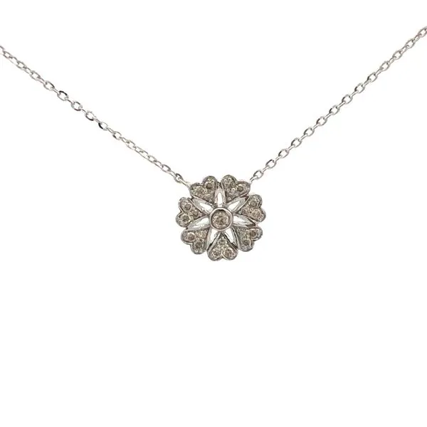 14k white gold small clover designed stationary necklace featuring 0.15cttw diamonds (G/H SI2) inludes 18