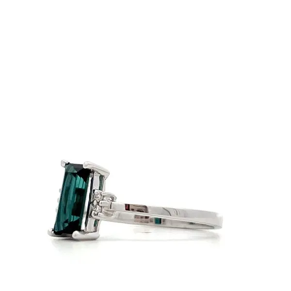 Colored Stone Ring Image 3 Hudson Valley Goldsmith New Paltz, NY
