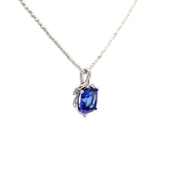 14K White Gold Tanzanite Diamond Necklace Image 3 Hudson Valley Goldsmith New Paltz, NY