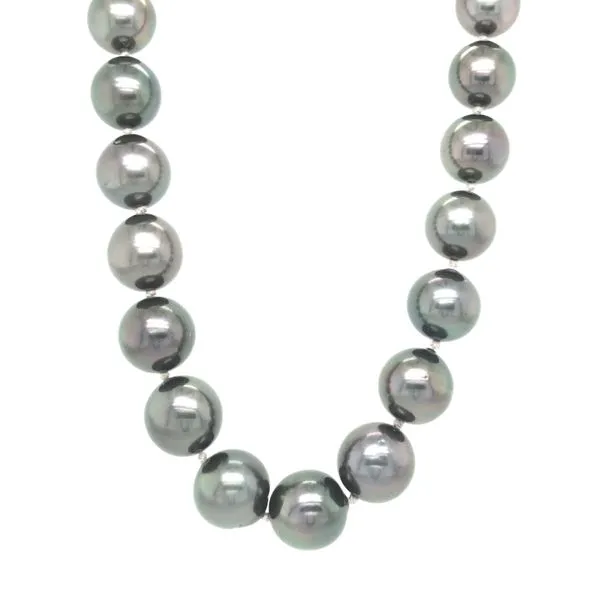 Natural tahitian pearl 18