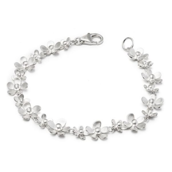 Sterling Silver Forget Me Knot Bracelet with a beautiful matte finish 7.5