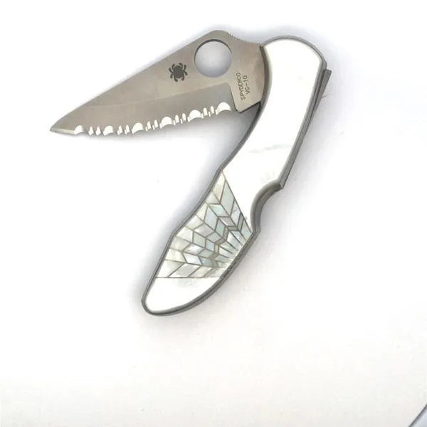 Spyderco Delica Serrated Blade Hudson Valley Goldsmith New Paltz, NY