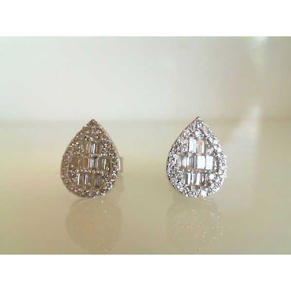 14K White Gold Stud Earrings Huffords Jewelry Frontenac, MO