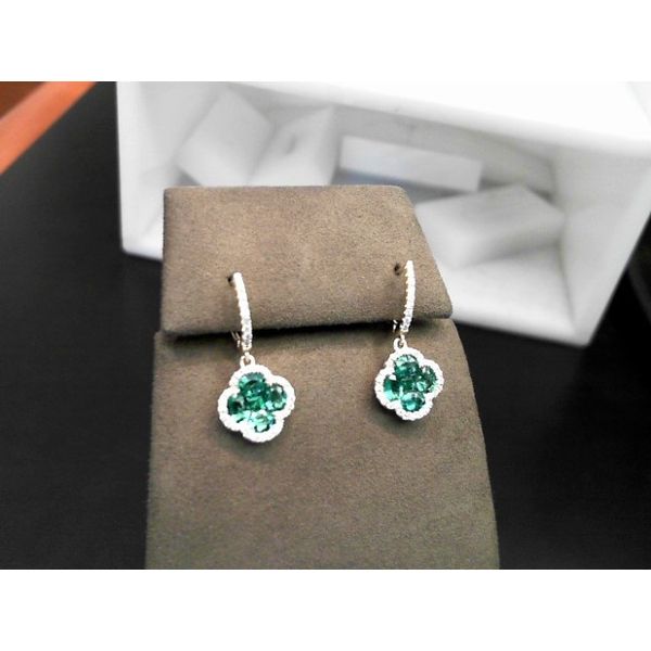 Earrings Huffords Jewelry Frontenac, MO