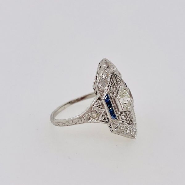 Art Deco diamond ring Image 2 Huffords Jewelry Frontenac, MO