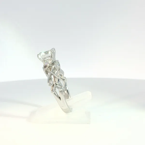 Diamond Engagement Ring Image 2 Hupp Jewelers Fishers, IN