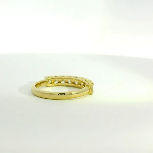 Anniversary Ring Image 4 Hupp Jewelers Fishers, IN