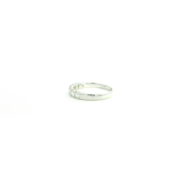 Anniversary Ring Image 3 Hupp Jewelers Fishers, IN
