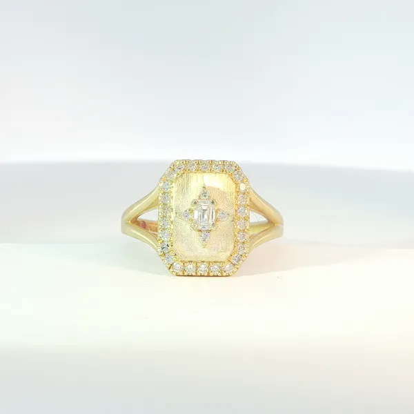 Women's Diamond Fashion Ring Hupp Jewelers Fishers, IN