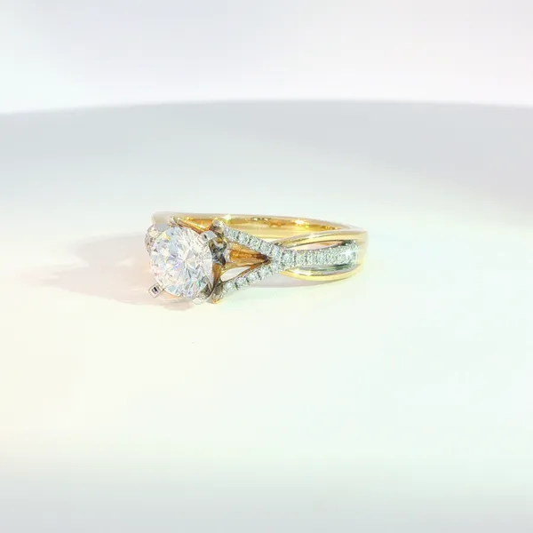 Engagement Ring Setting Hupp Jewelers Fishers, IN