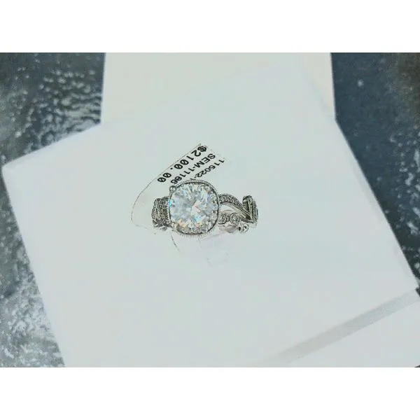 Engagement Ring Setting Hupp Jewelers Fishers, IN