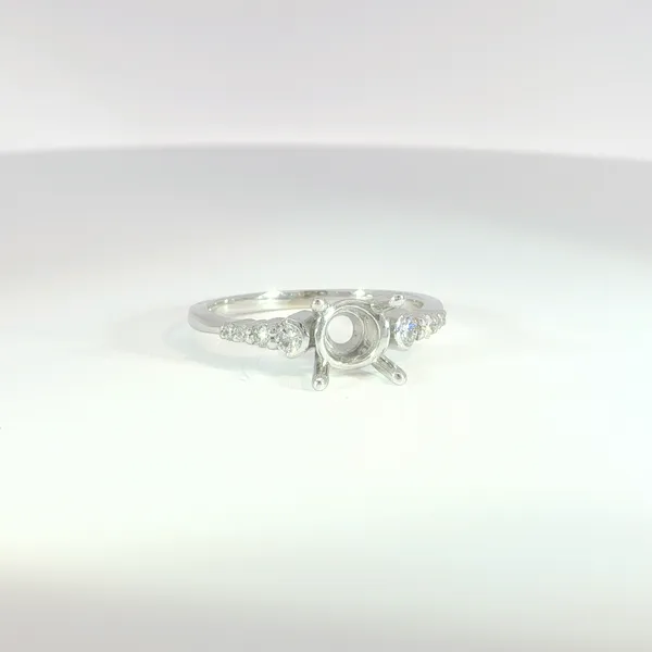Engagement Ring Setting Hupp Jewelers Fishers, IN