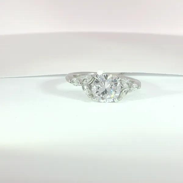 Engagement Ring Setting Hupp Jewelers Fishers, IN