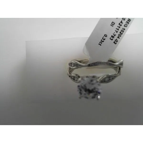 001-145-00009 Hupp Jewelers Fishers, IN