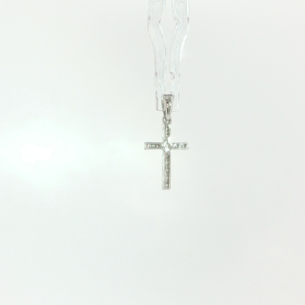 Diamond Pendant Image 3 Hupp Jewelers Fishers, IN