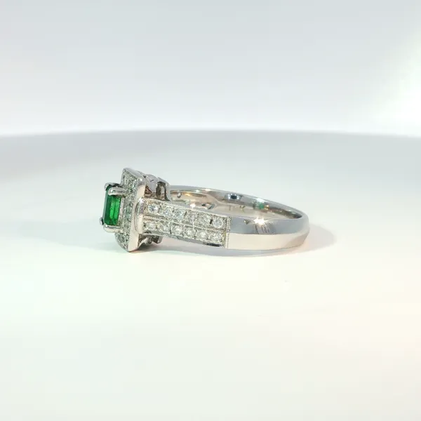 Women's Colored Stone Fashion Ring Image 3 Hupp Jewelers Fishers, IN