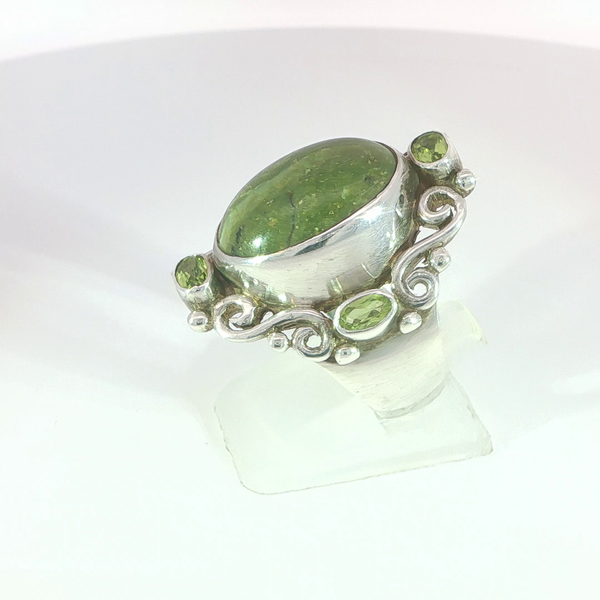 Women's Colored Stone Fashion Ring Image 2 Hupp Jewelers Fishers, IN