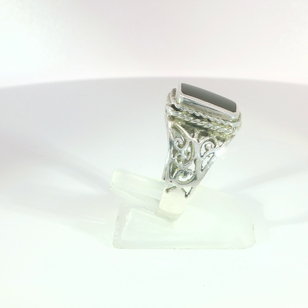 Women's Colored Stone Fashion Ring Image 5 Hupp Jewelers Fishers, IN