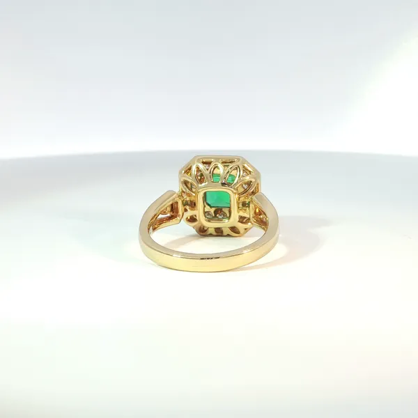 Women's Colored Stone Fashion Ring Image 4 Hupp Jewelers Fishers, IN
