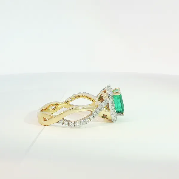 Women's Colored Stone Fashion Ring Image 4 Hupp Jewelers Fishers, IN