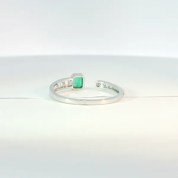 Women's Colored Stone Fashion Ring Image 3 Hupp Jewelers Fishers, IN