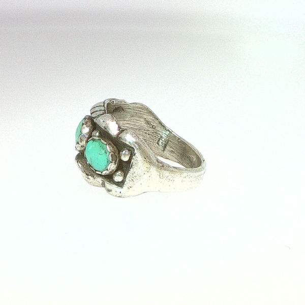 Women's Colored Stone Fashion Ring Image 3 Hupp Jewelers Fishers, IN