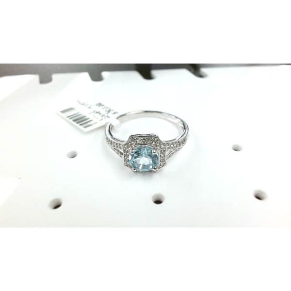 Women's Colored Stone Fashion Ring Hupp Jewelers Fishers, IN