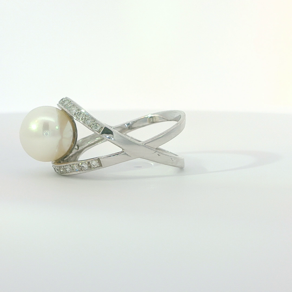 Pearl Ring Image 2 Hupp Jewelers Fishers, IN