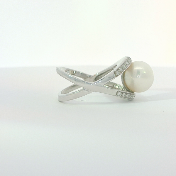 Pearl Ring Image 4 Hupp Jewelers Fishers, IN