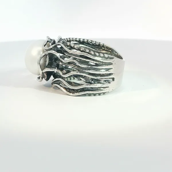 Pearl Ring Image 2 Hupp Jewelers Fishers, IN