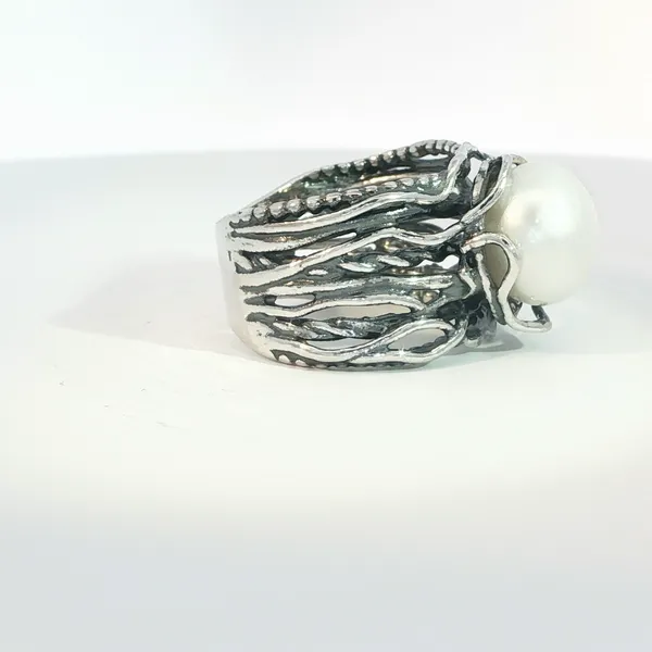 Pearl Ring Image 4 Hupp Jewelers Fishers, IN