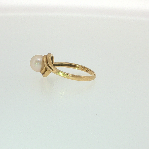 Pearl Ring Image 3 Hupp Jewelers Fishers, IN