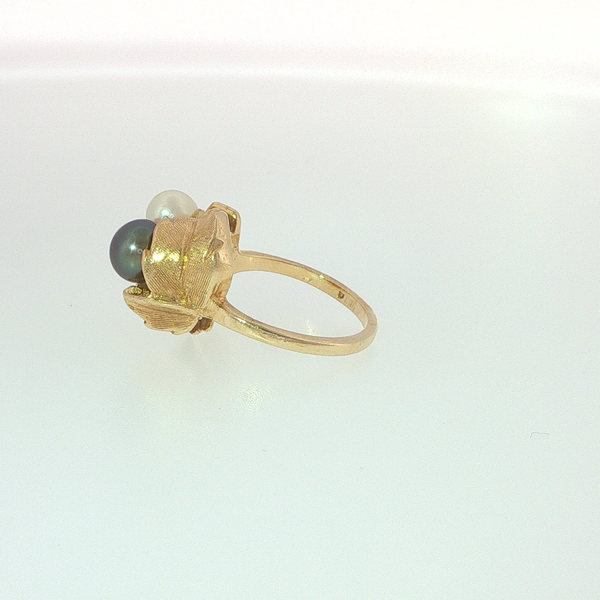 Pearl Ring Image 3 Hupp Jewelers Fishers, IN