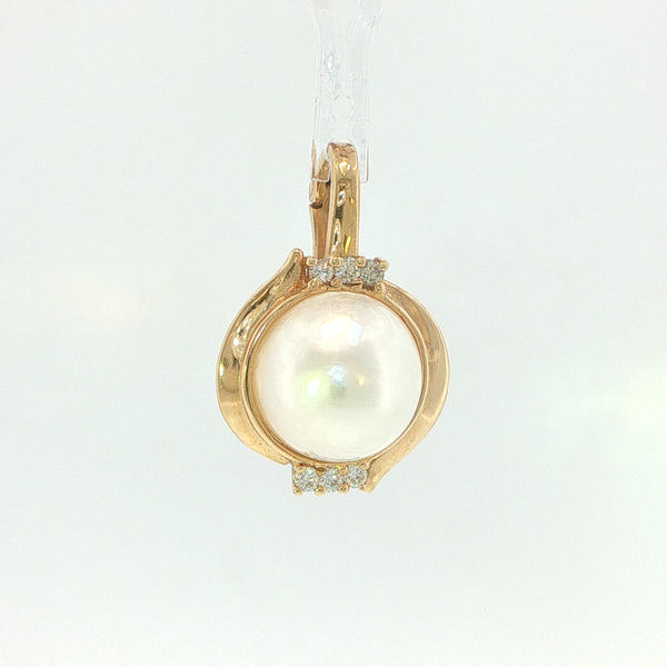 Pearl Pendant Hupp Jewelers Fishers, IN