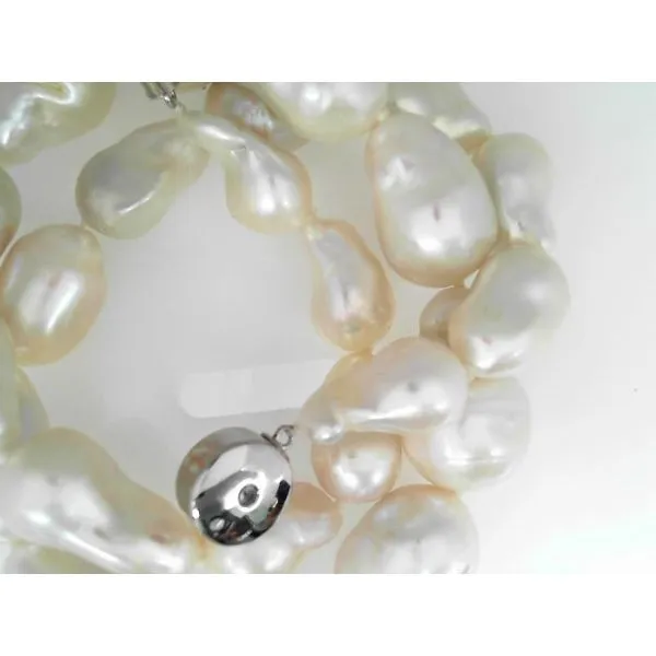 Pearl Strand Hupp Jewelers Fishers, IN