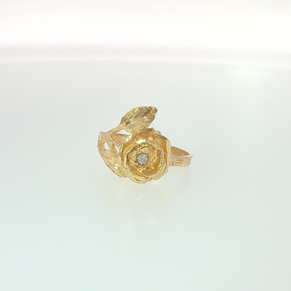 Women's Precious Metal Fashion Ring Hupp Jewelers Fishers, IN