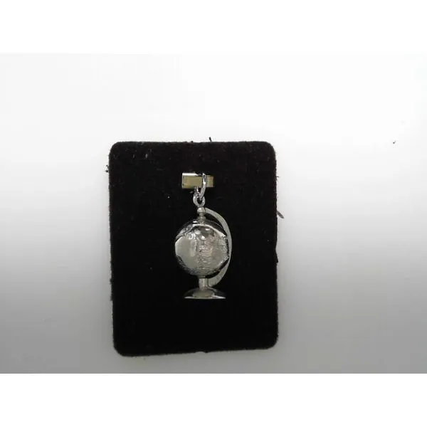 Silver Charm Hupp Jewelers Fishers, IN