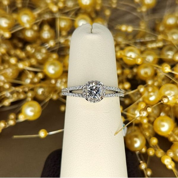 Diamond Engagement Ring Grayson & Co. Jewelers Iron Mountain, MI