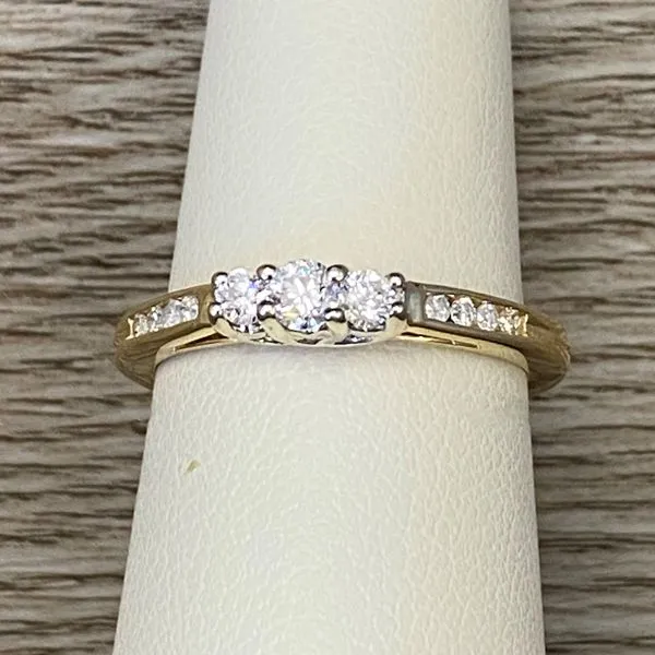 Engagement Ring Grayson & Co. Jewelers Iron Mountain, MI