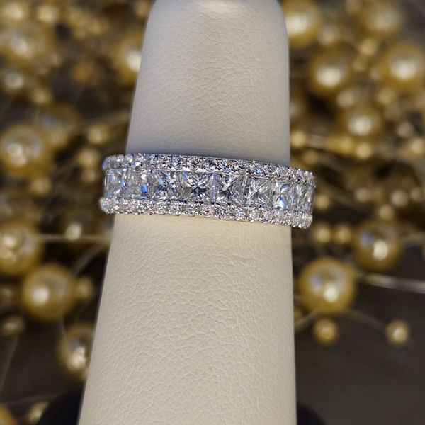 001-120-00717 Grayson & Co. Jewelers Iron Mountain, MI