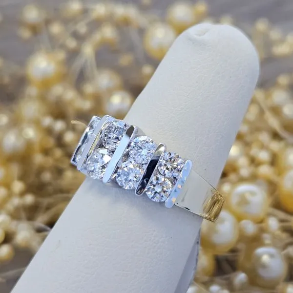 Anniversary Ring Image 2 Grayson & Co. Jewelers Iron Mountain, MI